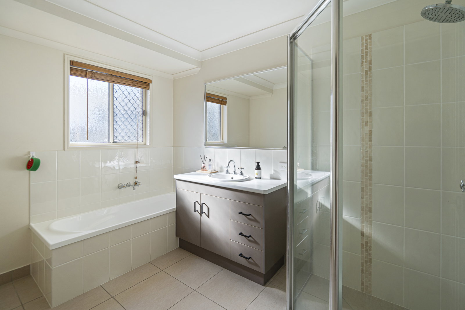 4 Trinity Close, Bargara  QLD  4670