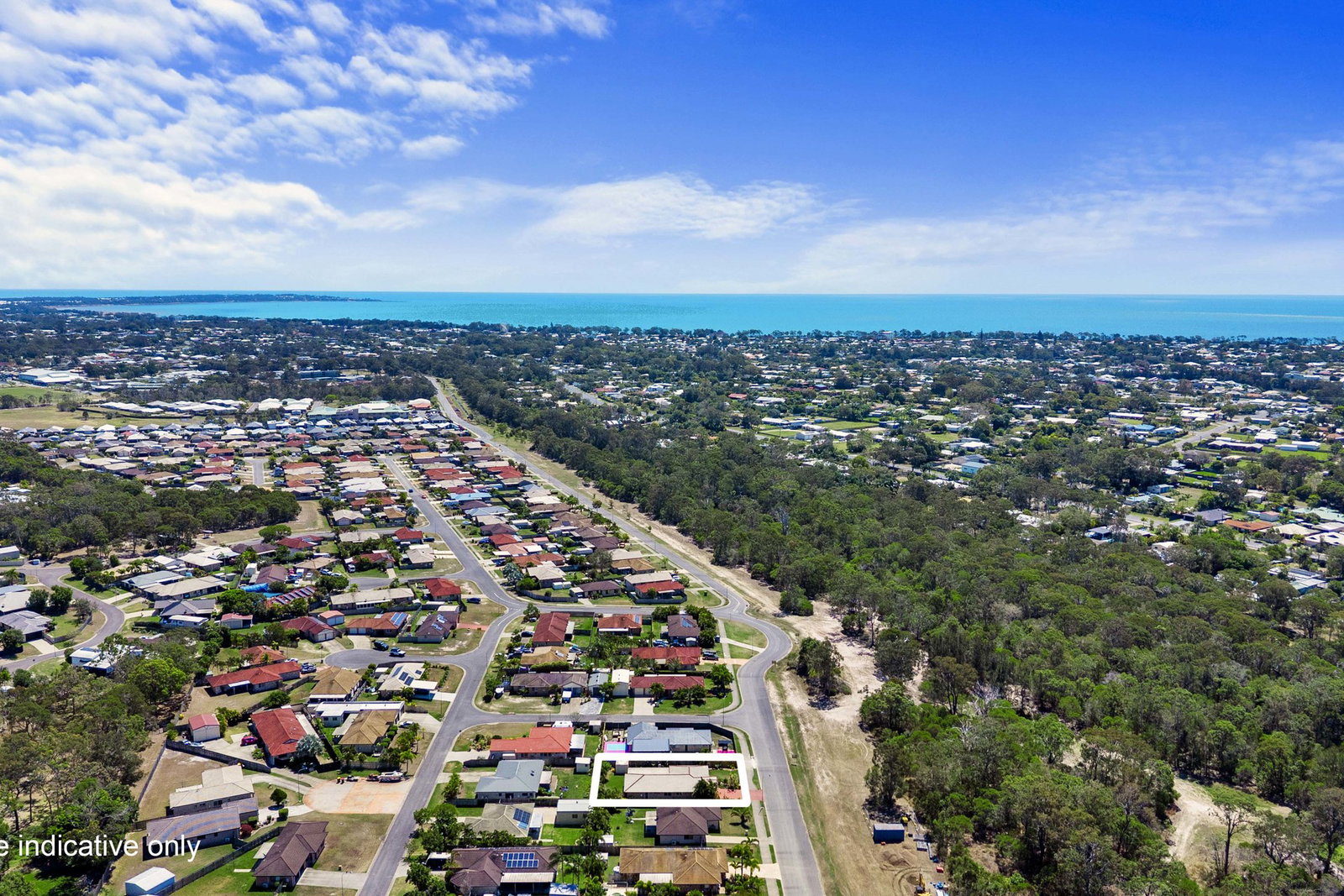 18 Emerald Park Way, Urangan  QLD  4655