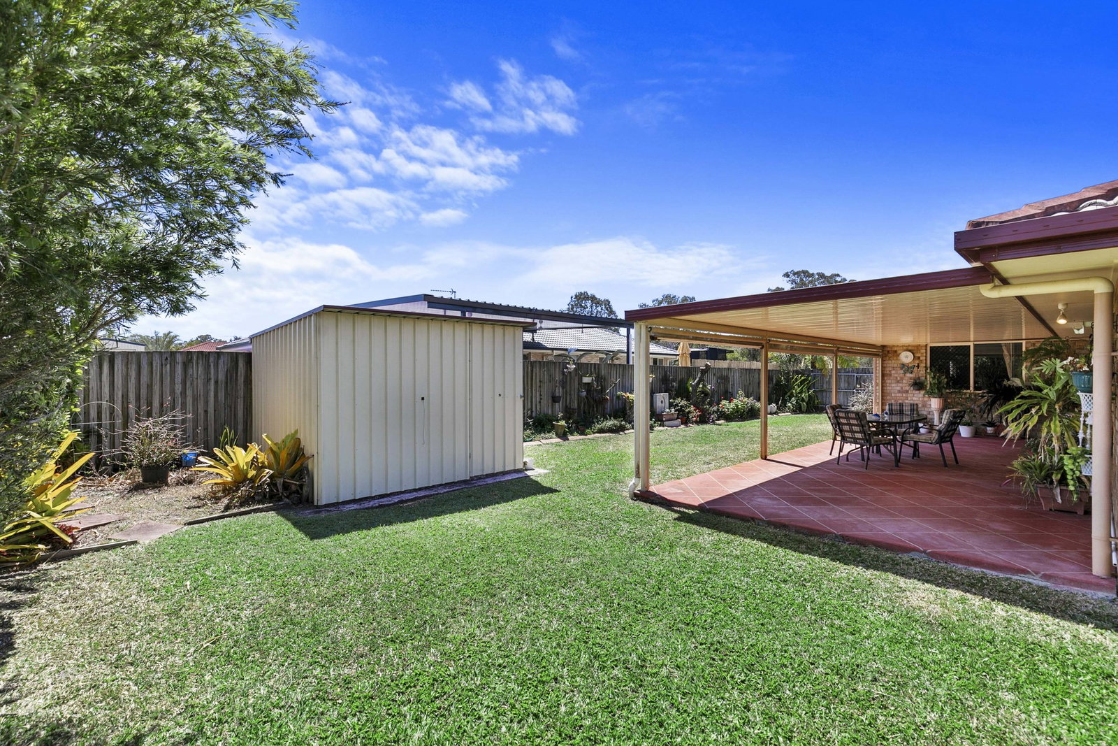 18 Emerald Park Way, Urangan  QLD  4655