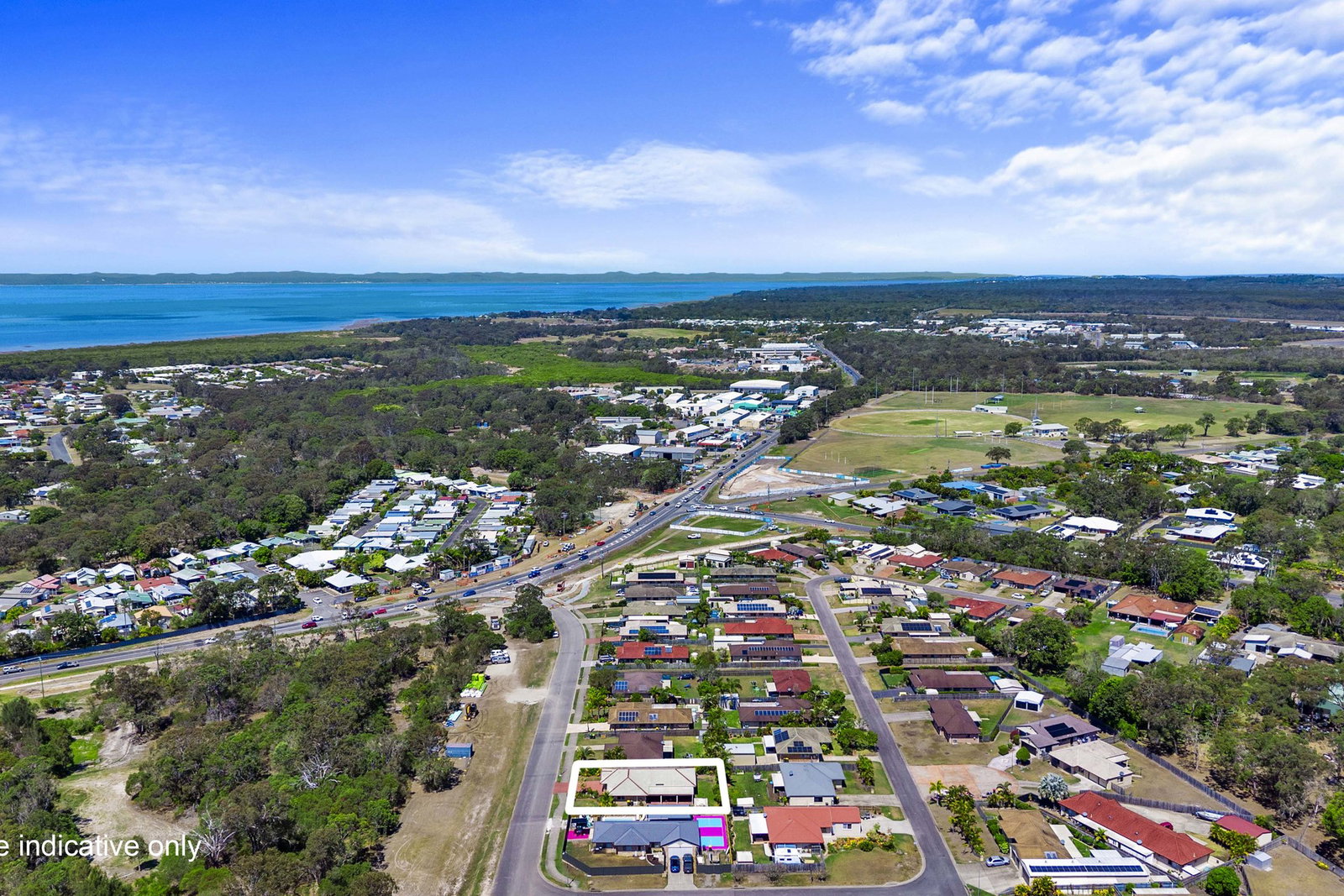18 Emerald Park Way, Urangan  QLD  4655