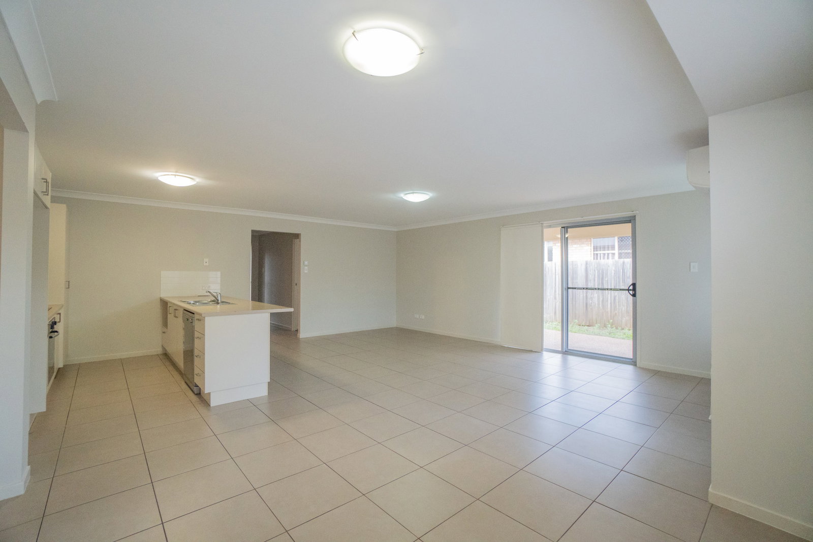 106 Neville Drive, Branyan  QLD  4670