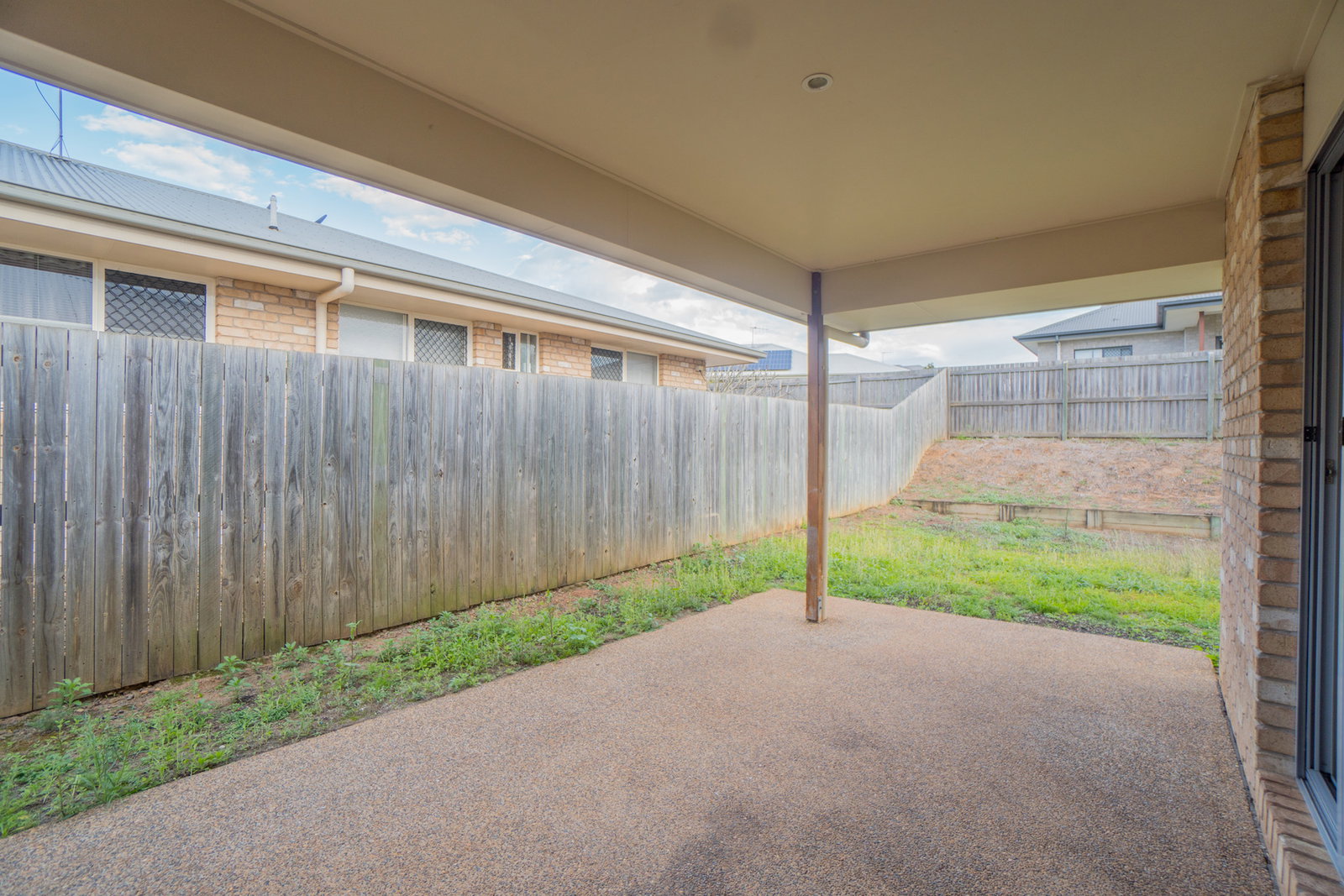 106 Neville Drive, Branyan  QLD  4670