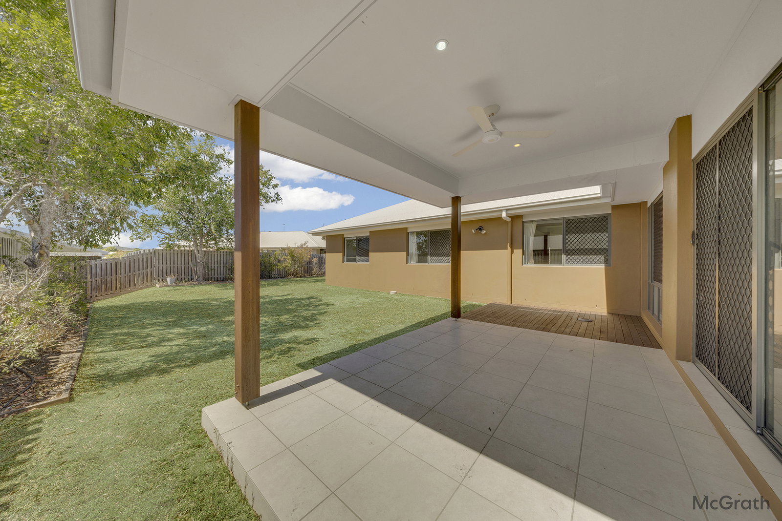 132 Emmadale Drive, New Auckland  QLD  4680