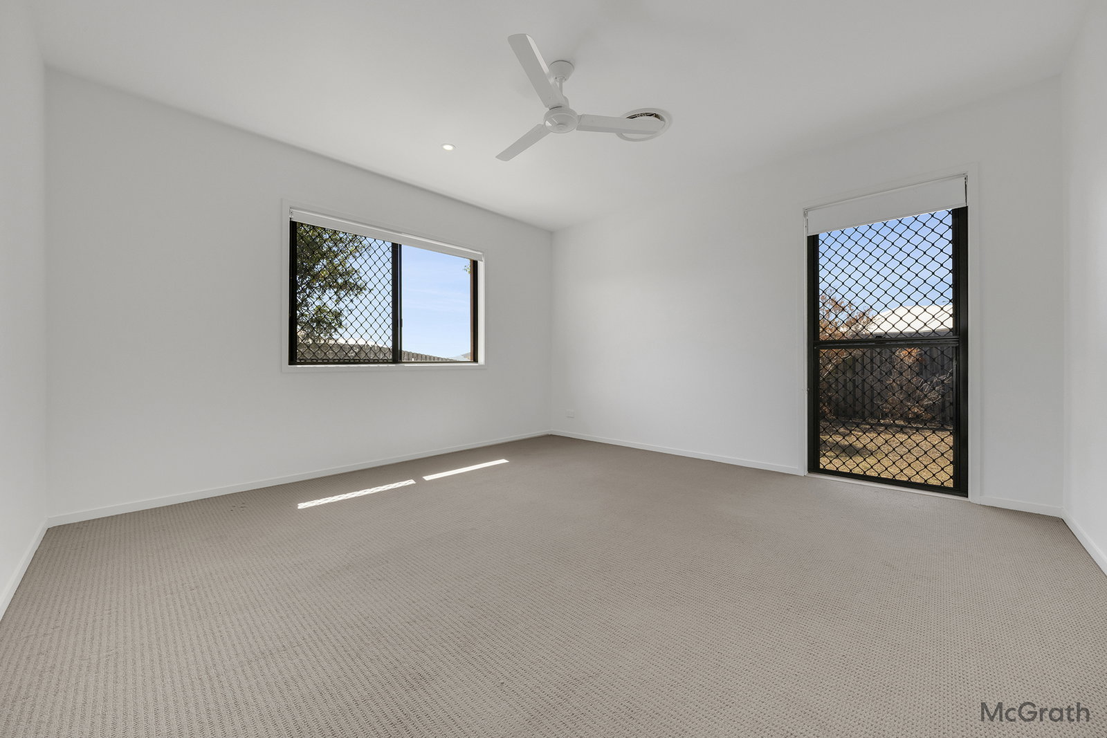 132 Emmadale Drive, New Auckland  QLD  4680