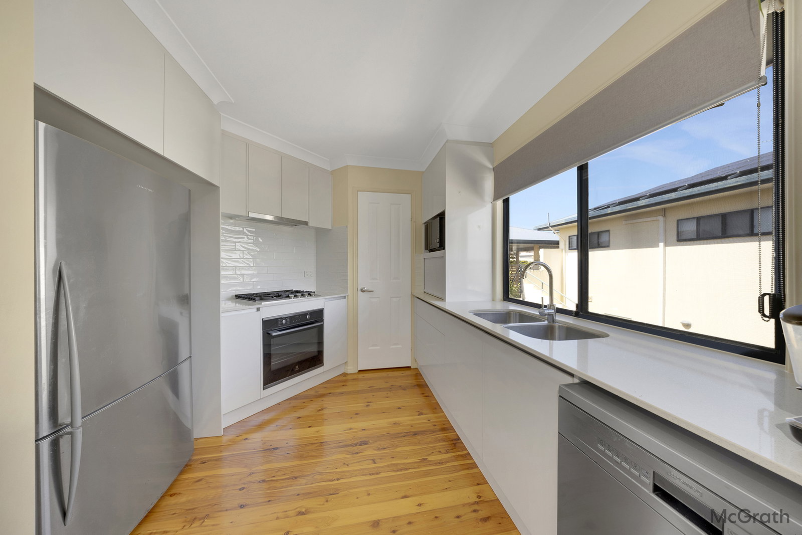11 Kensington Place, Kin Kora  QLD  4680