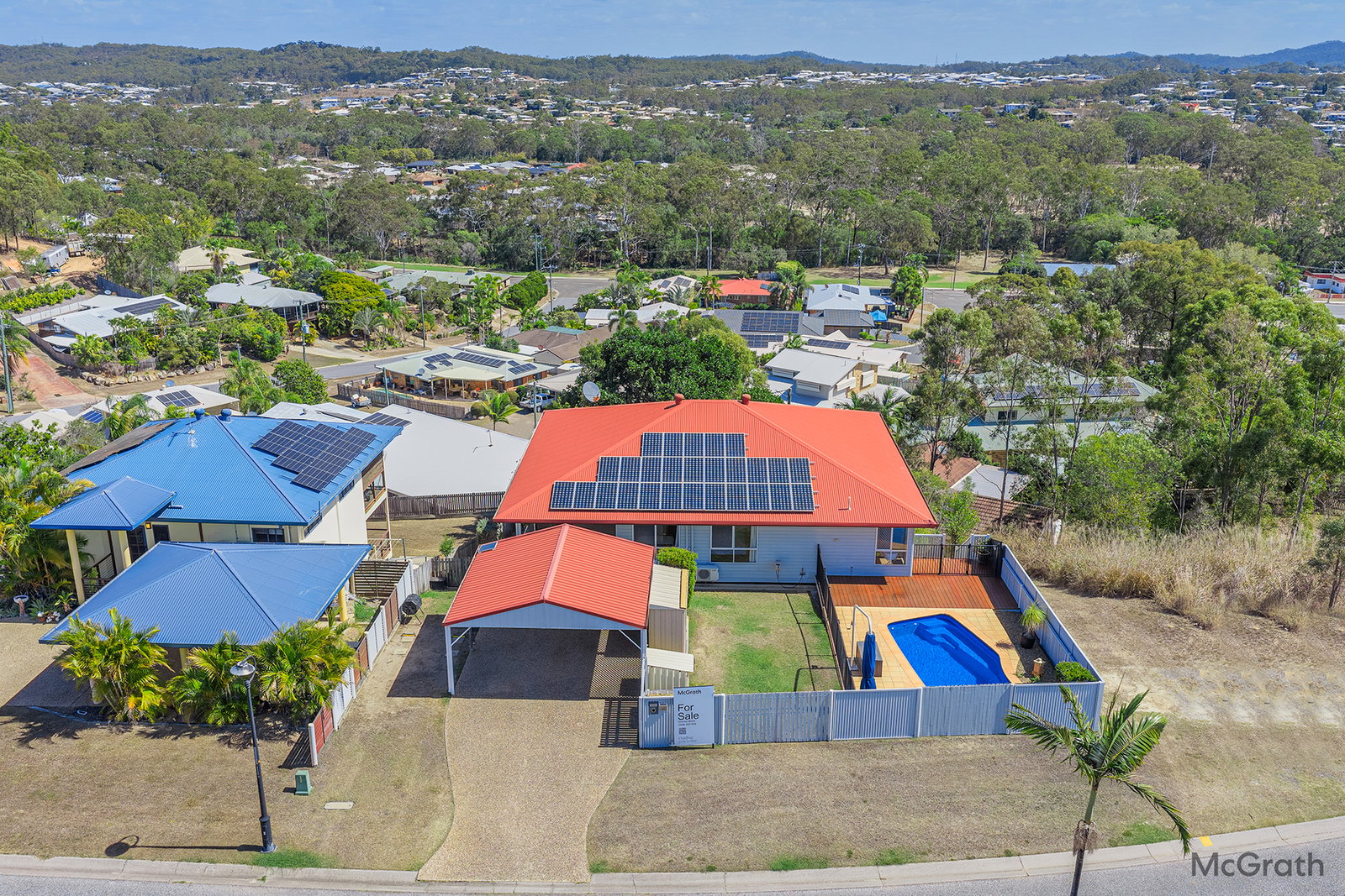 11 Kensington Place, Kin Kora  QLD  4680