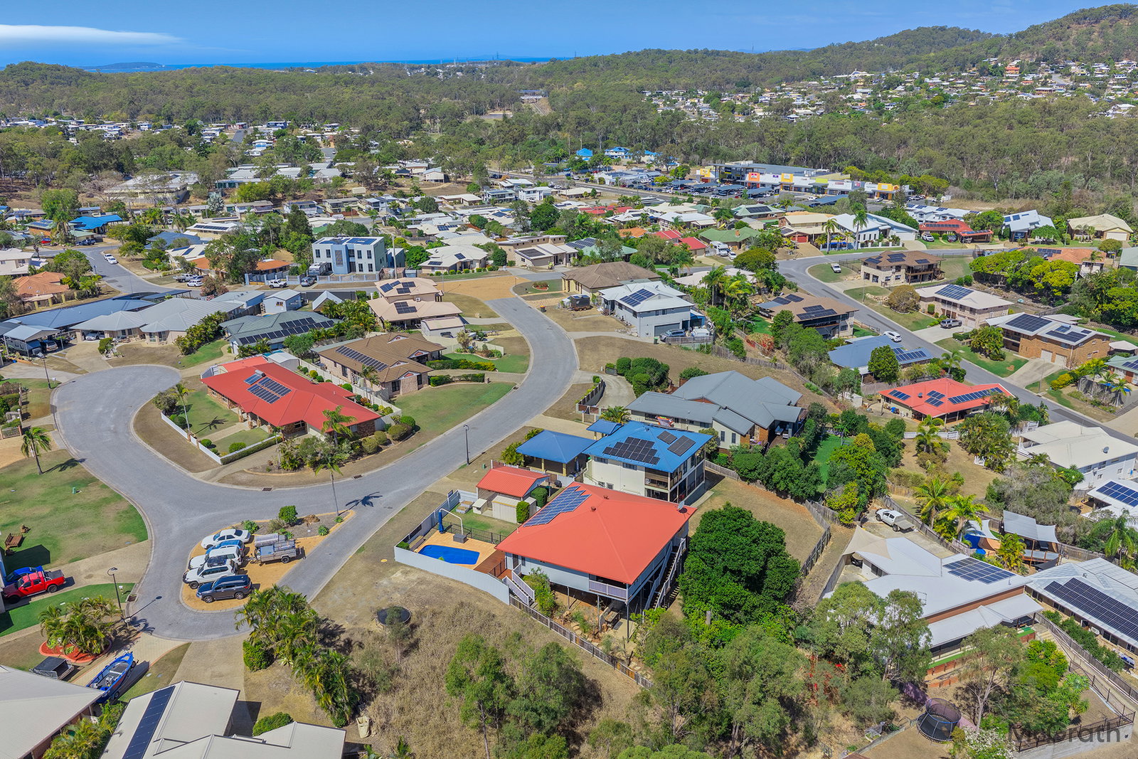 11 Kensington Place, Kin Kora  QLD  4680
