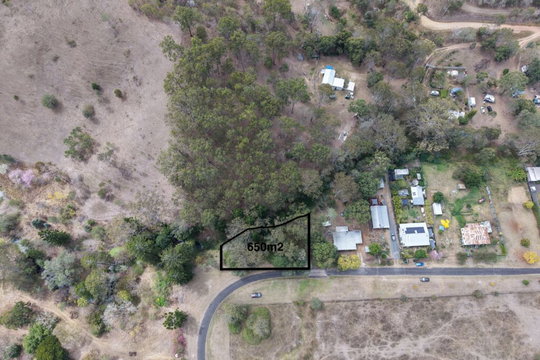 Donelly Street, Mount Perry  QLD  4671