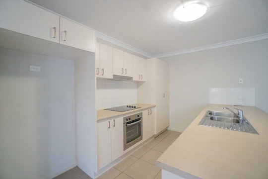 106 Neville Drive, Branyan  QLD  4670