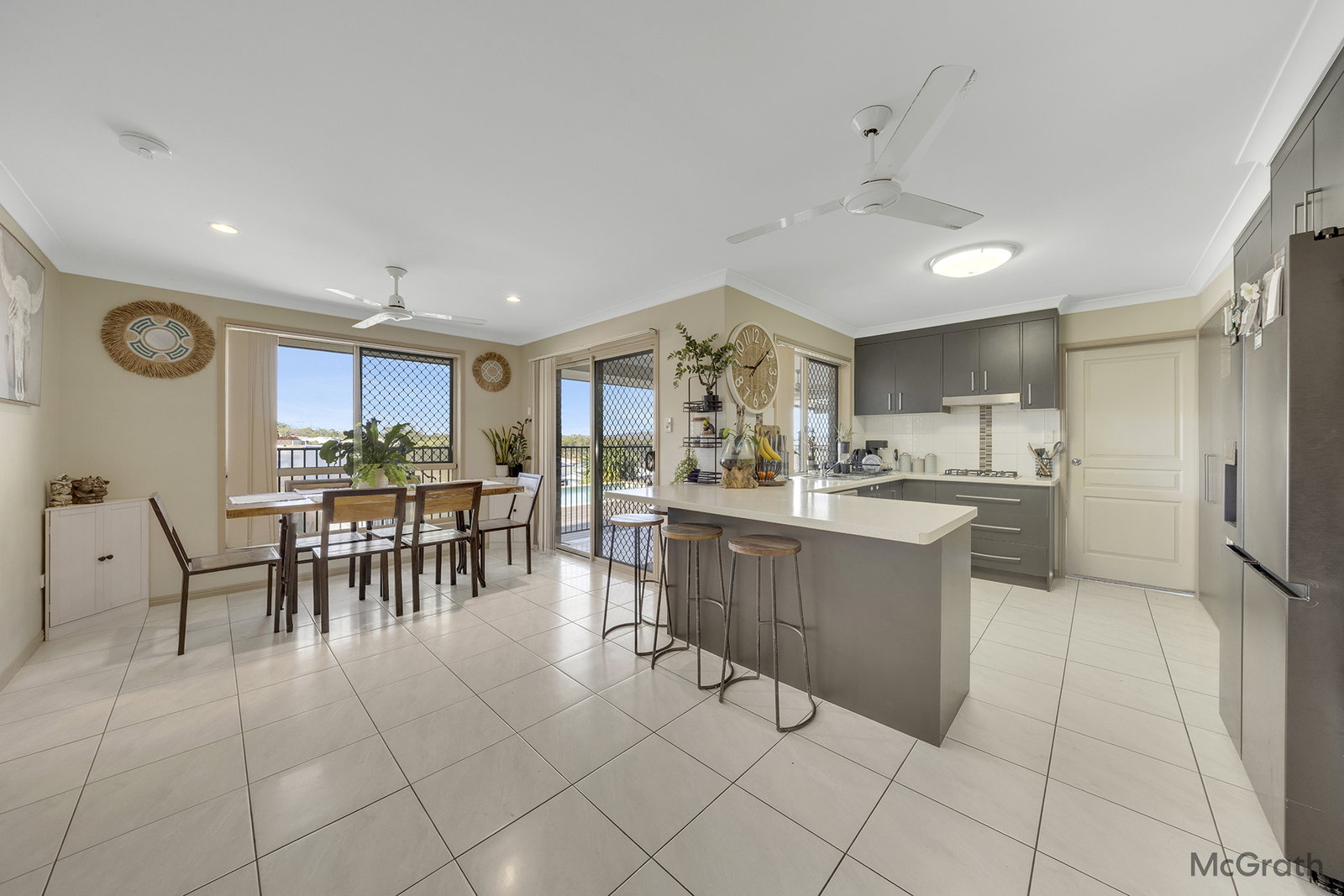 9 Julius Crescent, Clinton  QLD  4680