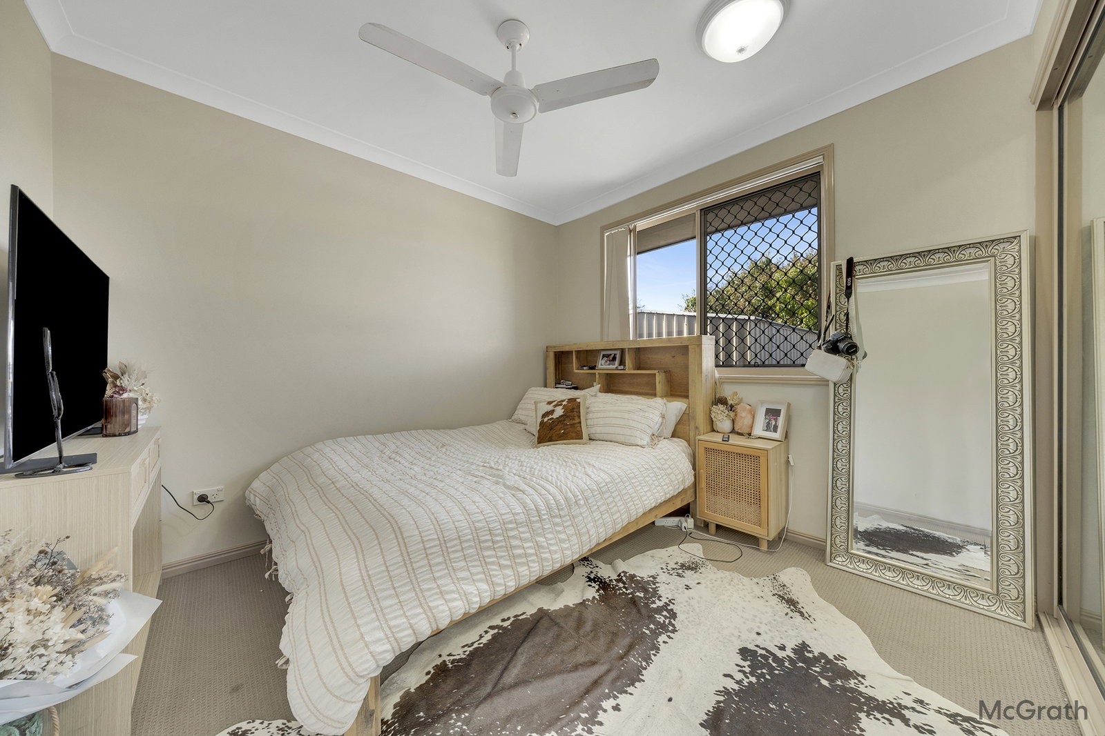 9 Julius Crescent, Clinton  QLD  4680