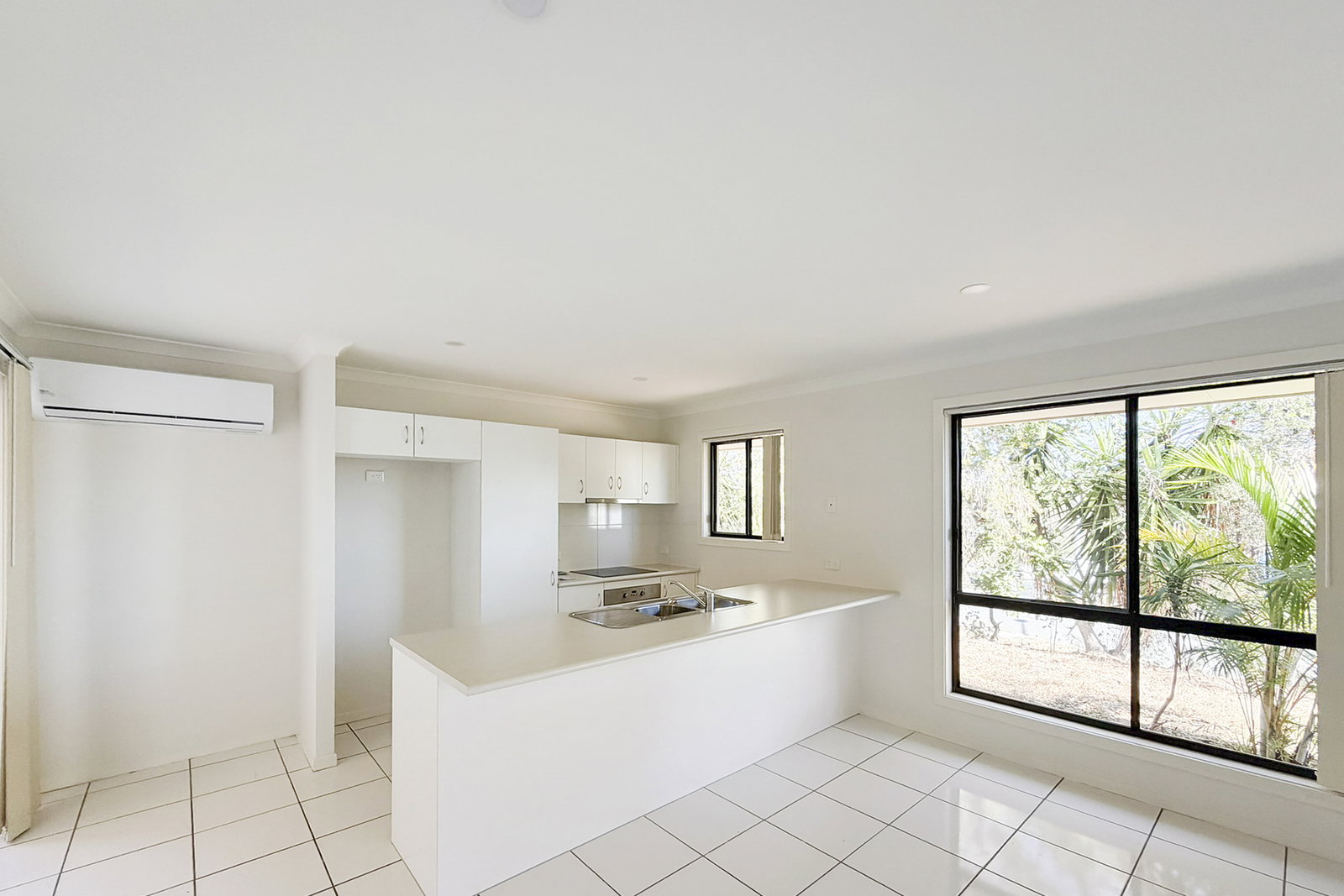 19 Stoneybrook Drive, Glen Eden  QLD  4680