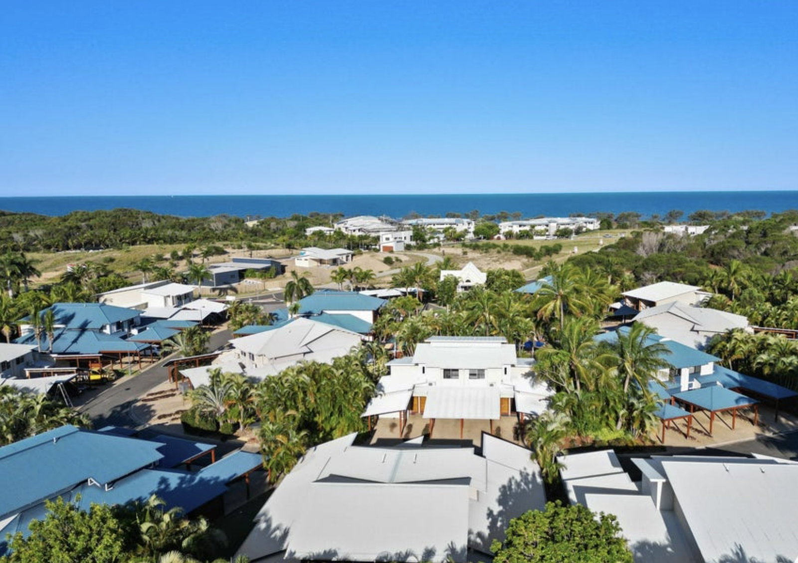 52/2 Beaches Village Circuit, Agnes Water  QLD  4677