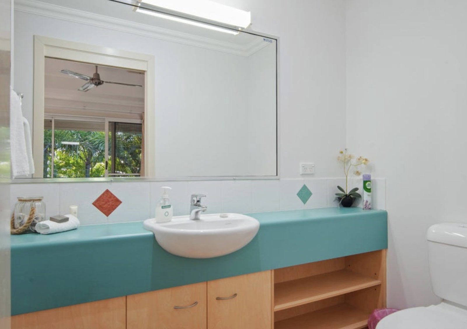 52/2 Beaches Village Circuit, Agnes Water  QLD  4677