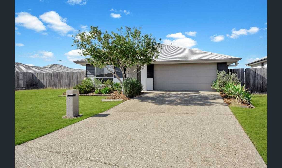 5 Blaxland Court, Glen Eden  QLD  4680
