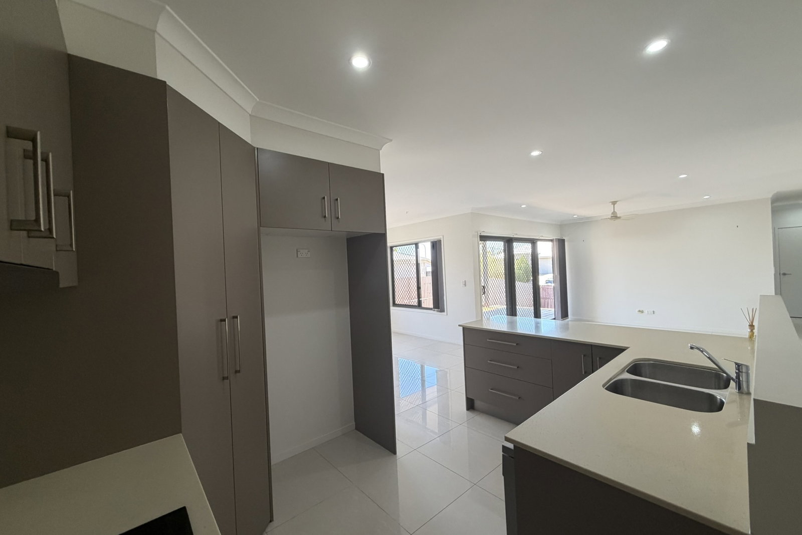 28 Redgum Drive, Kirkwood  QLD  4680