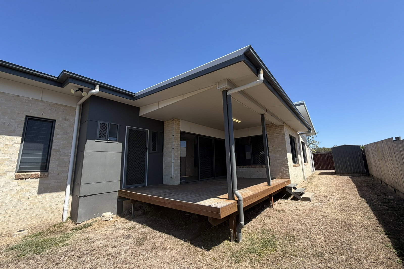 28 Redgum Drive, Kirkwood  QLD  4680