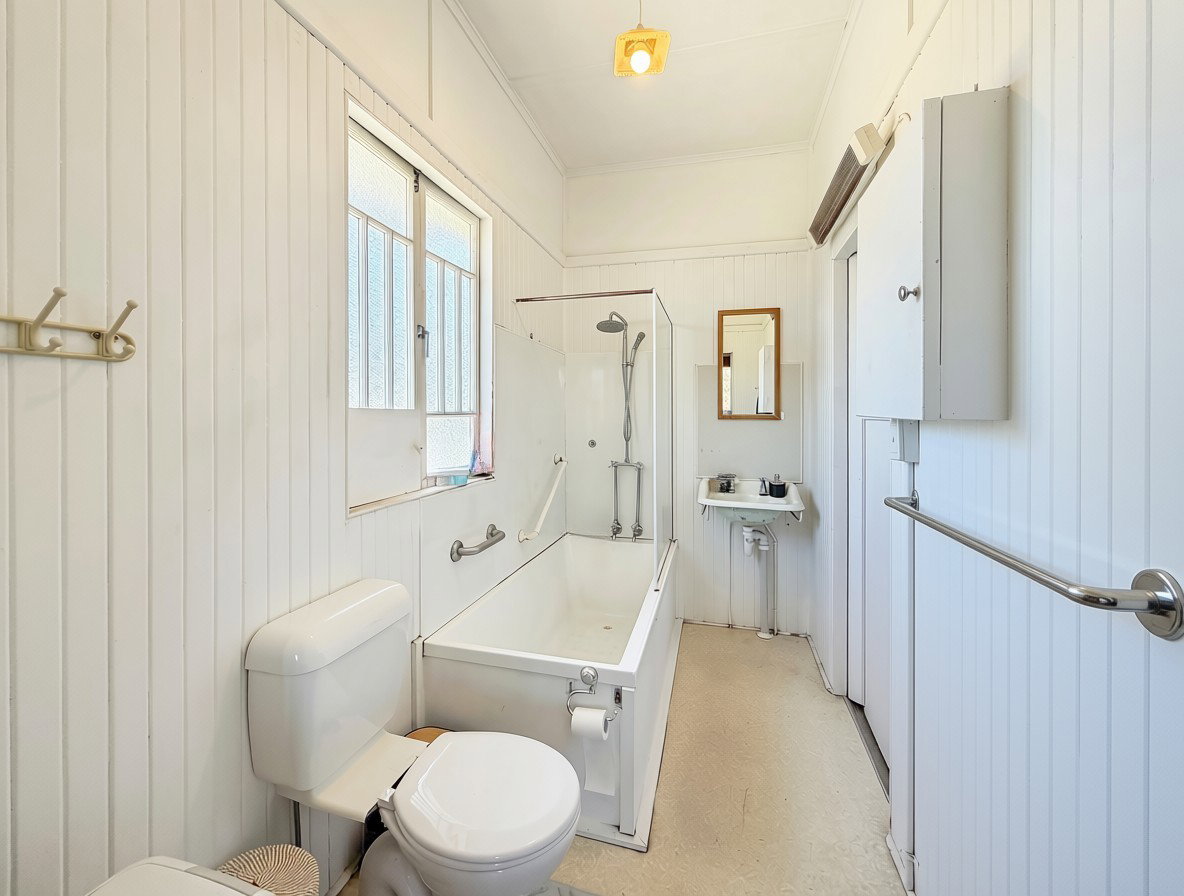 221 Walker Street, Maryborough  QLD  4650