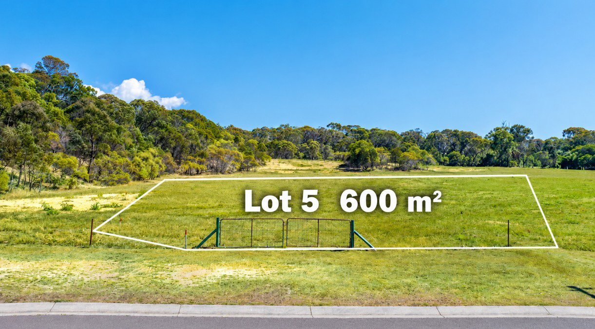 1-5/ Discovery Drive, Agnes Water  QLD  4677