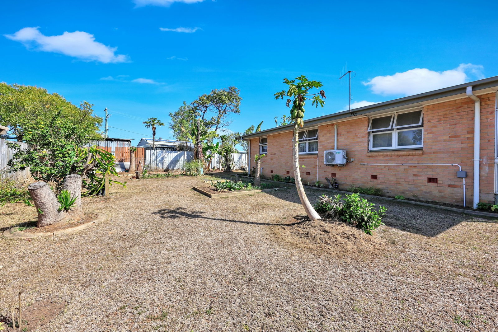 12 Courtice Street, Walkervale  QLD  4670