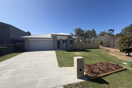 47 Fitzroy Avenue, Clinton  QLD  4680
