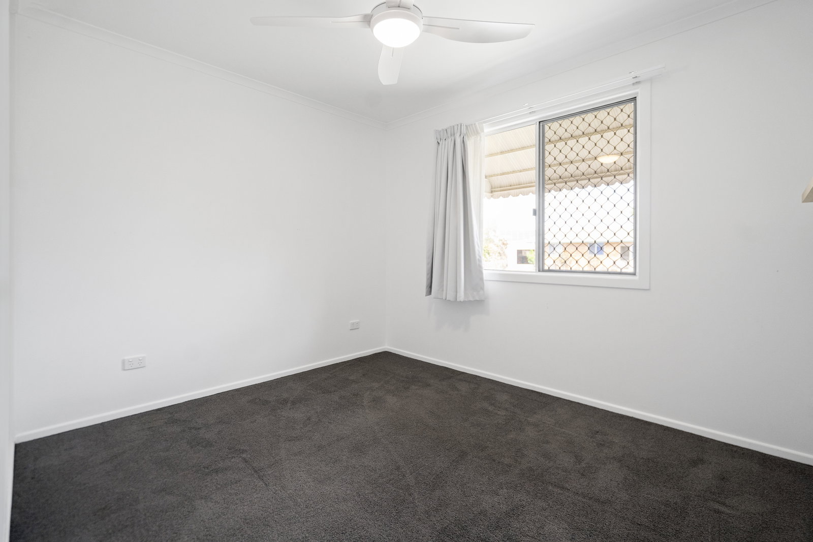 8 Peatey Street, Kepnock  QLD  4670