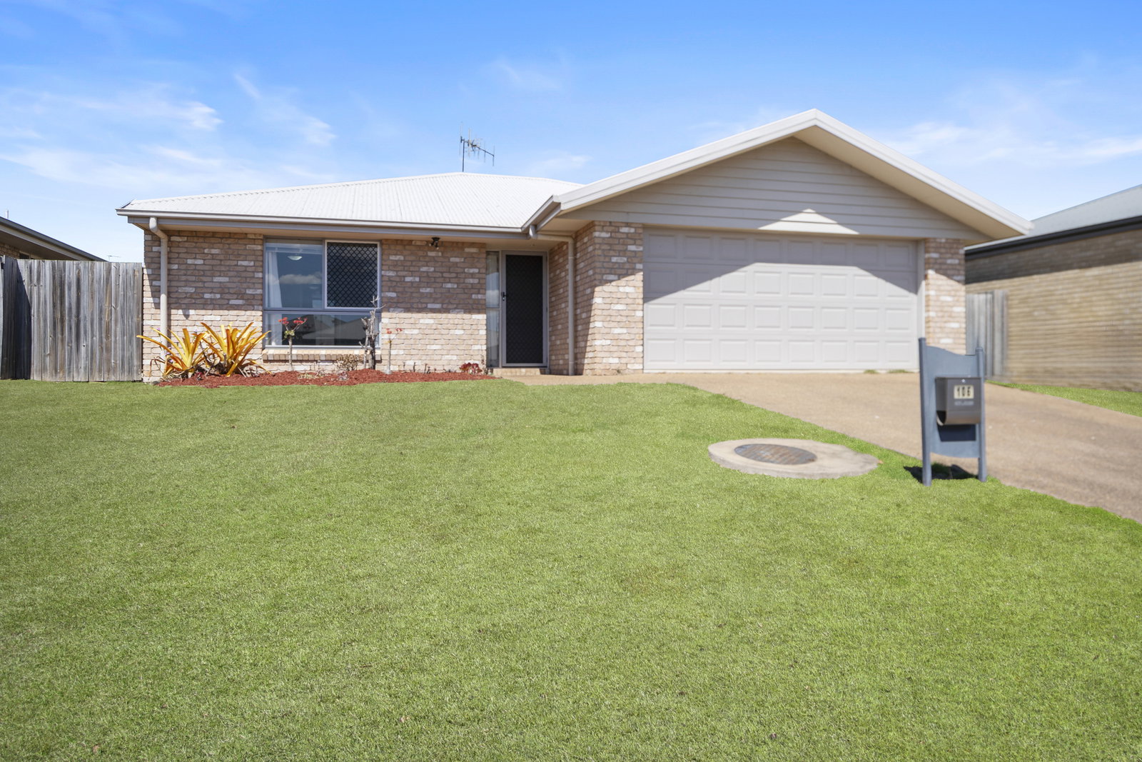 106 Neville Drive, Branyan  QLD  4670