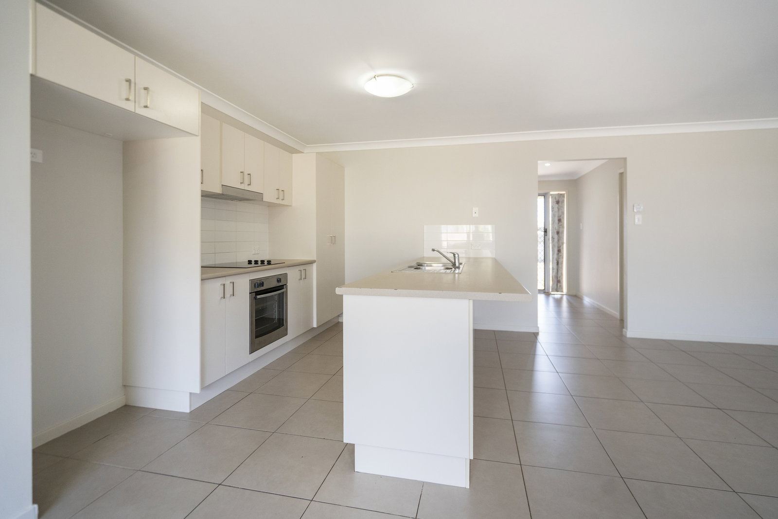 106 Neville Drive, Branyan  QLD  4670
