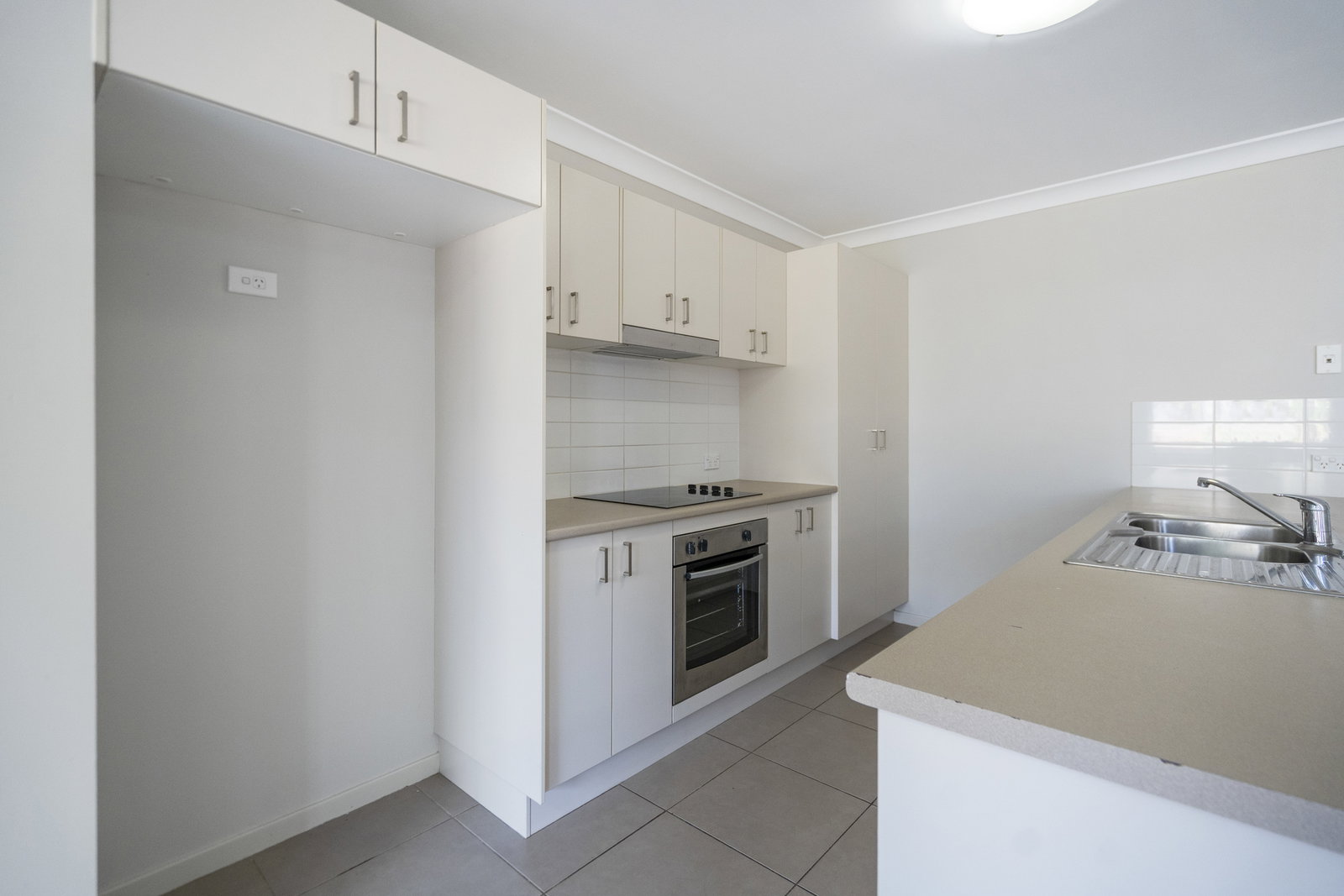 106 Neville Drive, Branyan  QLD  4670