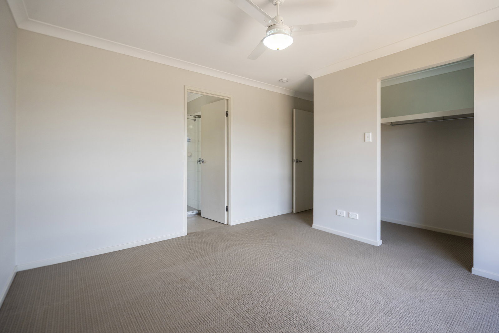 106 Neville Drive, Branyan  QLD  4670