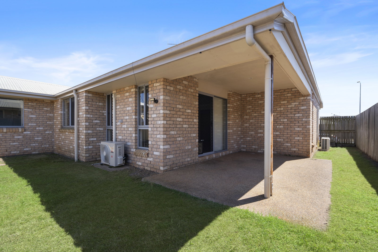 106 Neville Drive, Branyan  QLD  4670