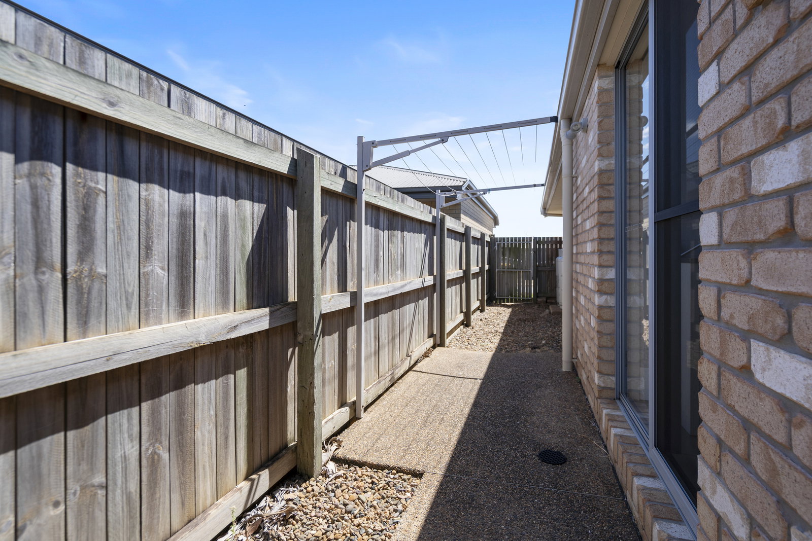 106 Neville Drive, Branyan  QLD  4670