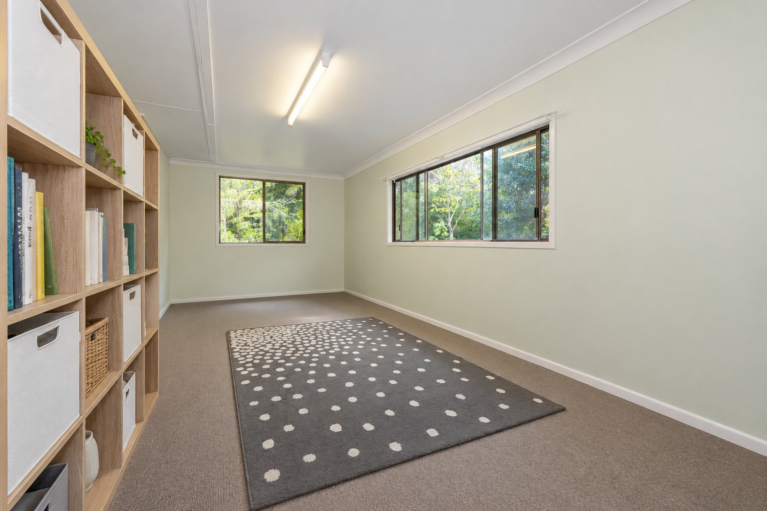 62 Amanda Avenue, Oakhurst  QLD  4650