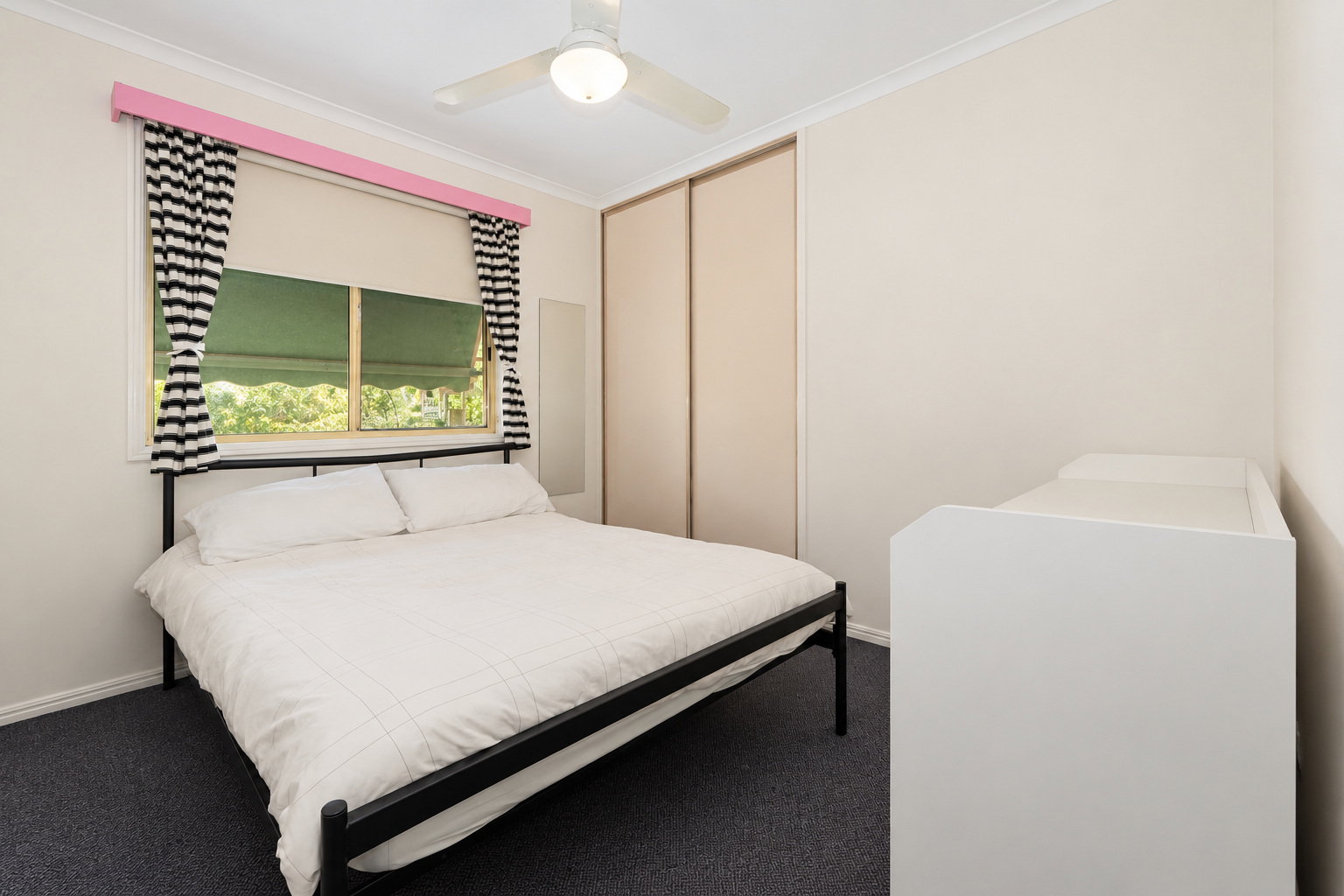 62 Amanda Avenue, Oakhurst  QLD  4650