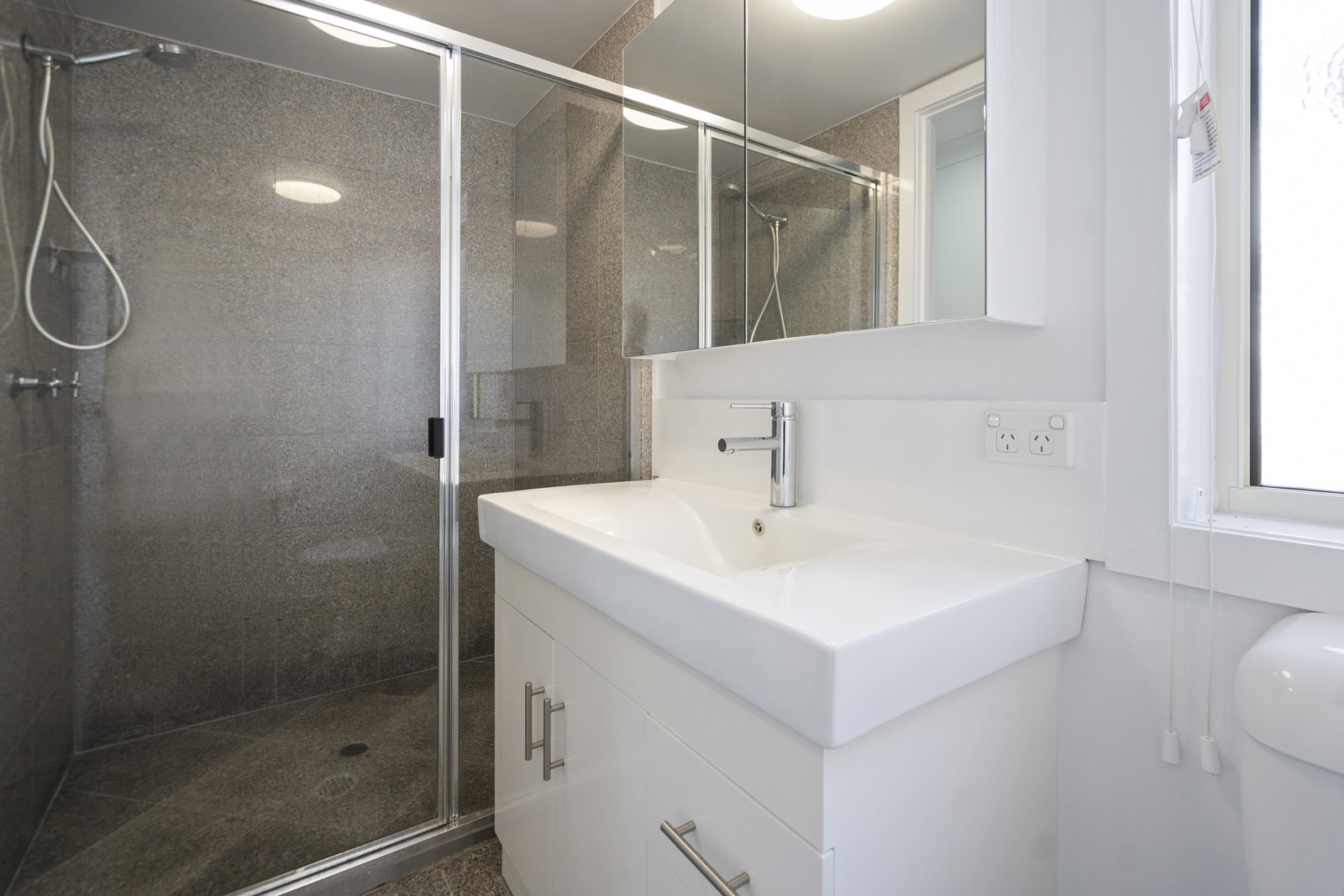 4/3 Avoca Street, Bundaberg West  QLD  4670