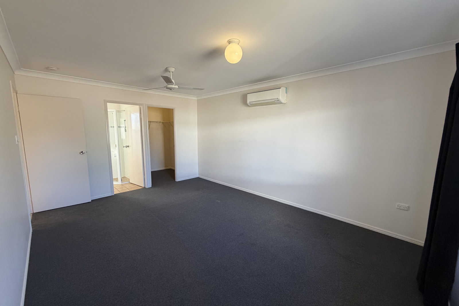 3 Rothbury Place, New Auckland  QLD  4680