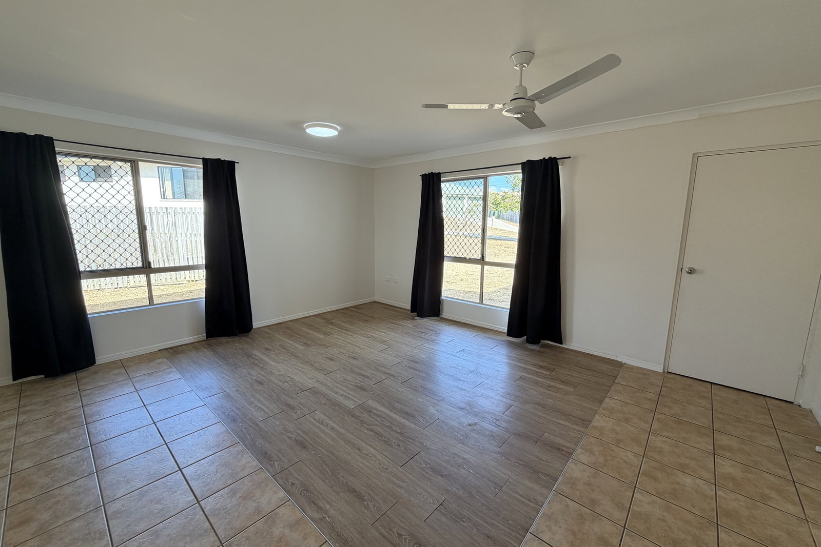 3 Rothbury Place, New Auckland  QLD  4680
