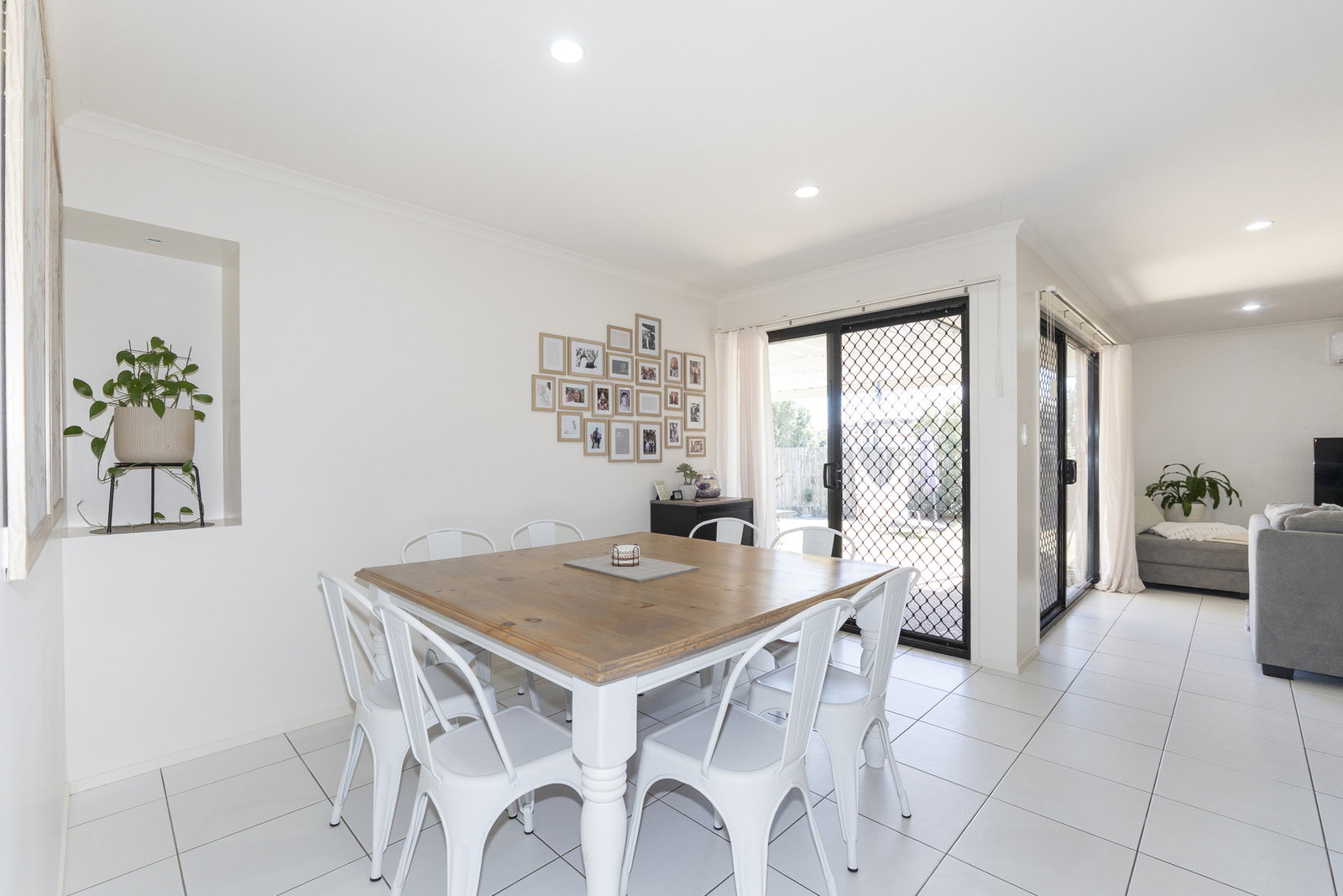 4 Pioneer Close, Bargara  QLD  4670
