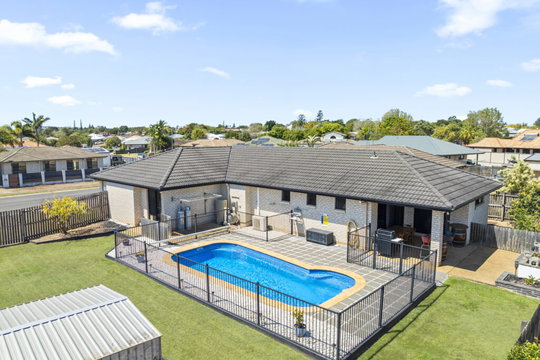 18 Balaam Drive, Kalkie  QLD  4670