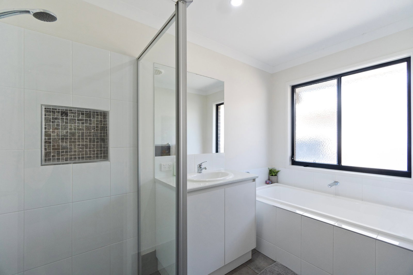 166A Mount Perry Road, Bundaberg North  QLD  4670