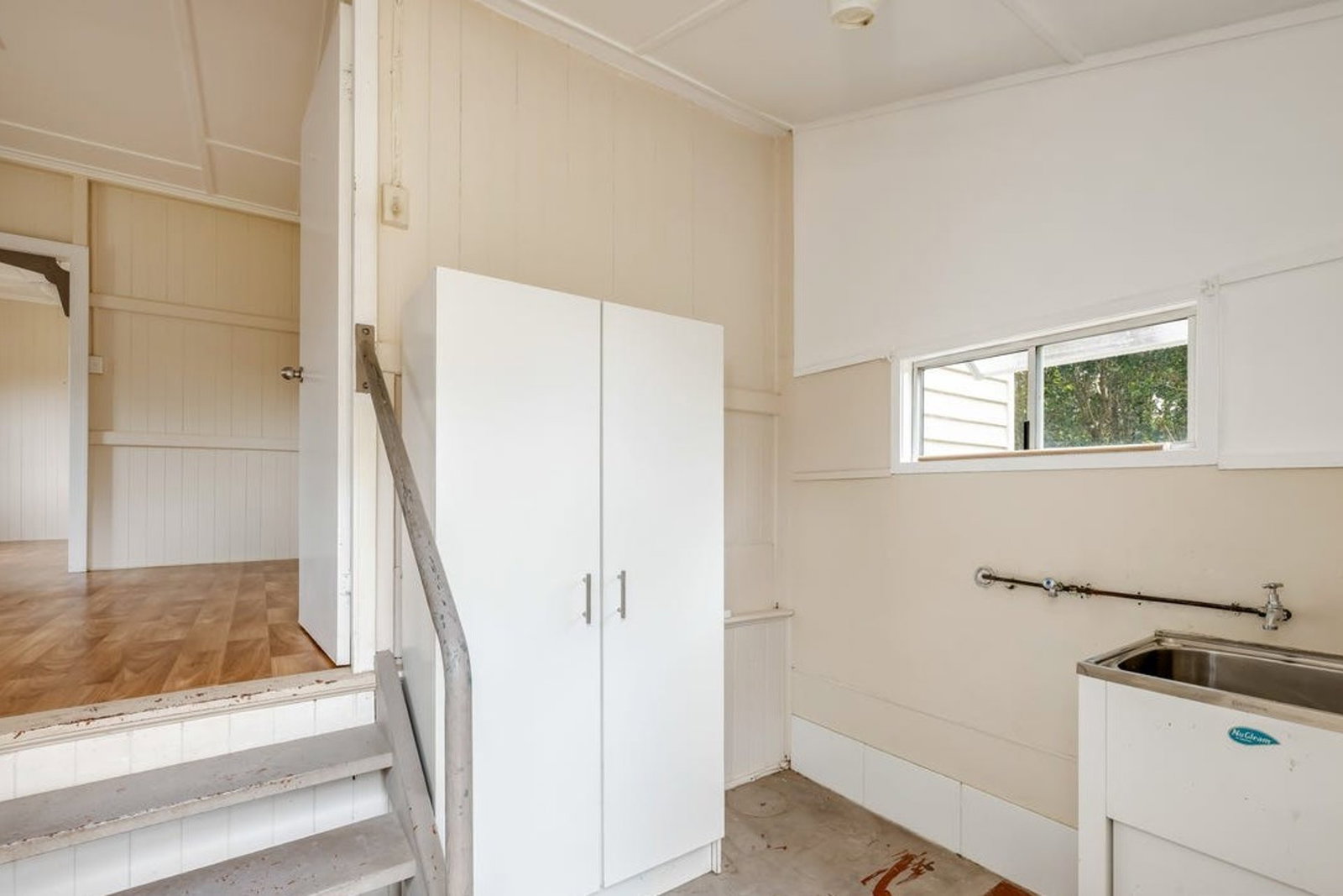 30 Baker Street, Kepnock  QLD  4670