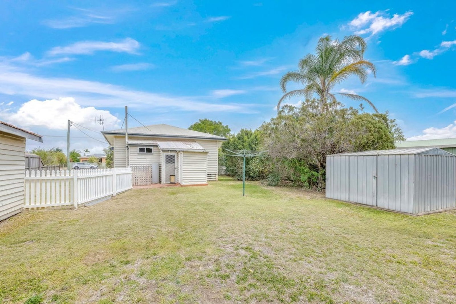 30 Baker Street, Kepnock  QLD  4670