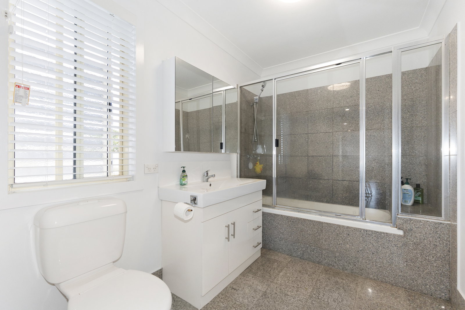 1/3 Avoca Street, Bundaberg West  QLD  4670