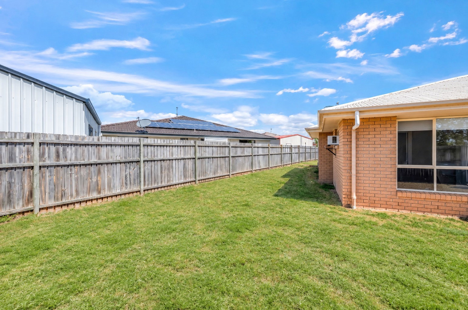 18 Keppel Crescent, Thabeban  QLD  4670