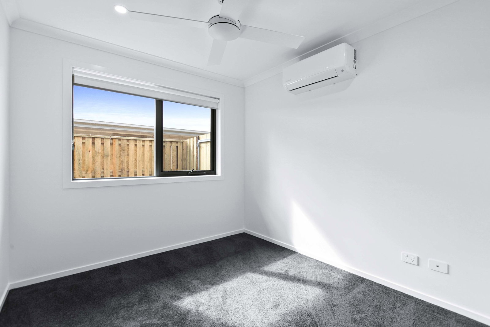 2/12 Oakwood Drive, Tinana  QLD  4650