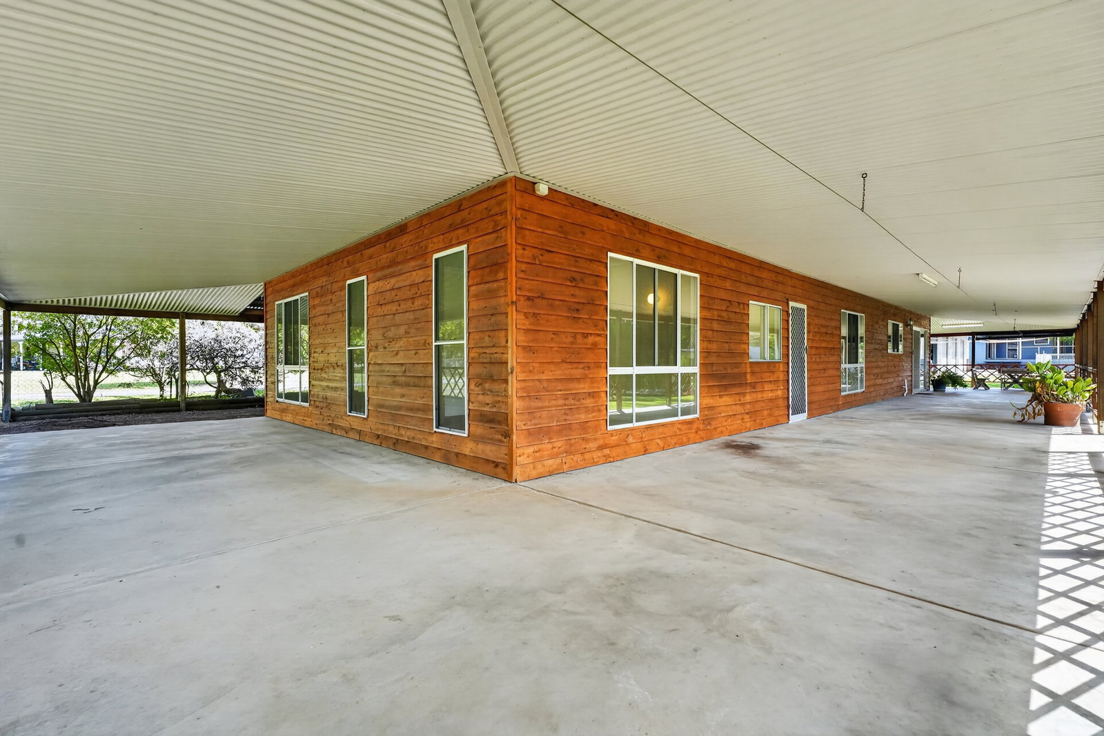 16 Hewson Road, Tinana  QLD  4650