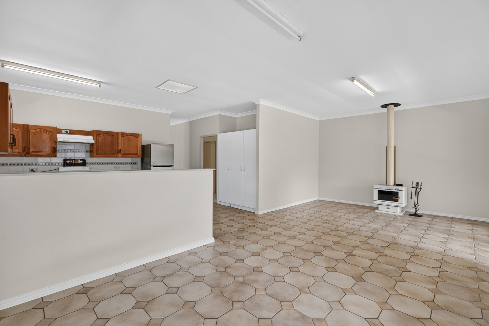 16 Hewson Road, Tinana  QLD  4650