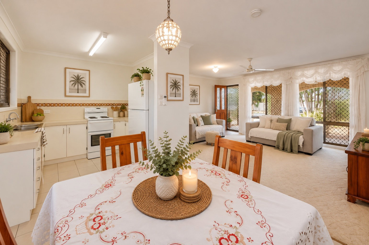 10 Thomas Thomsen Drive, Thabeban  QLD  4670