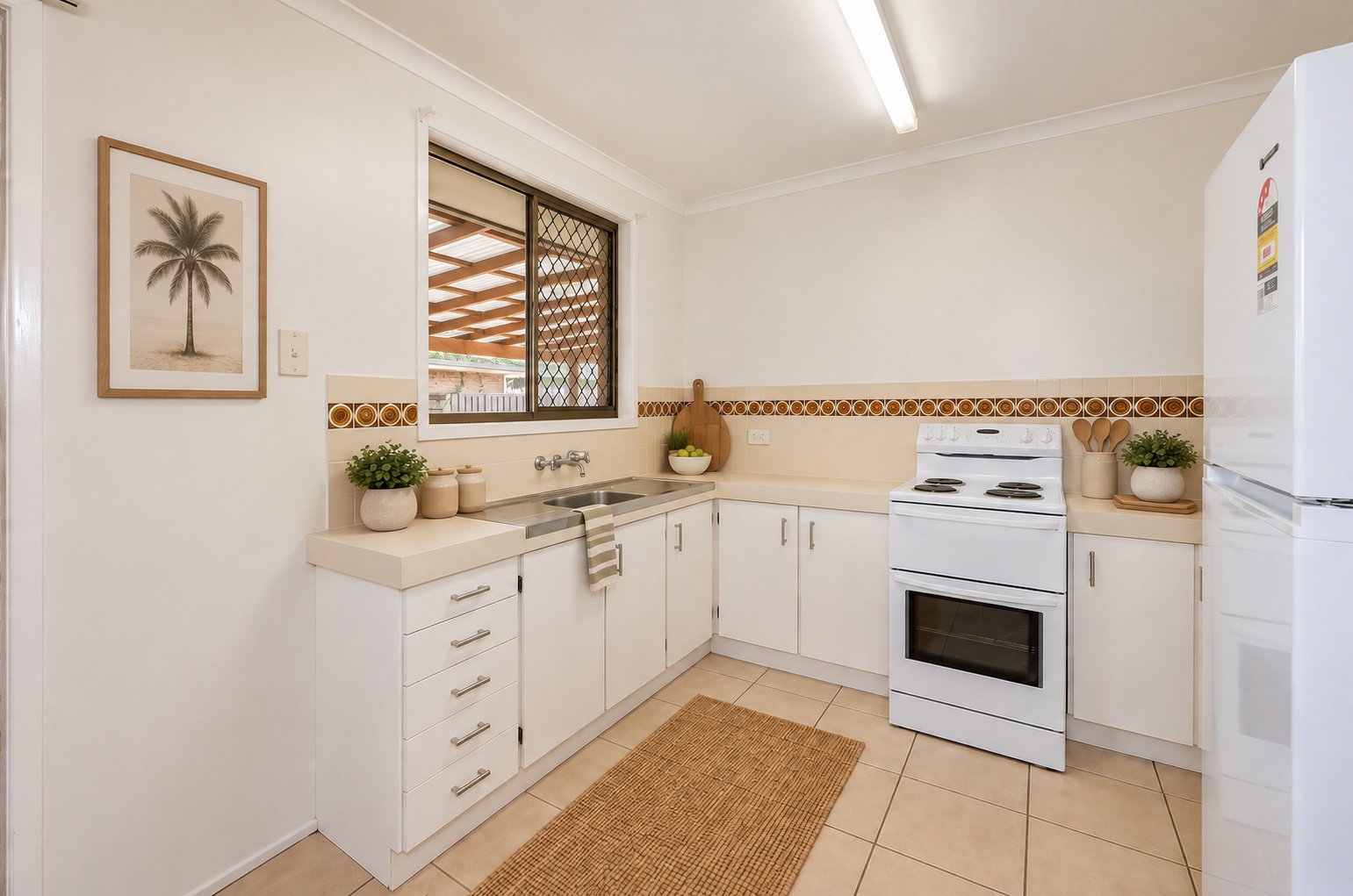 10 Thomas Thomsen Drive, Thabeban  QLD  4670