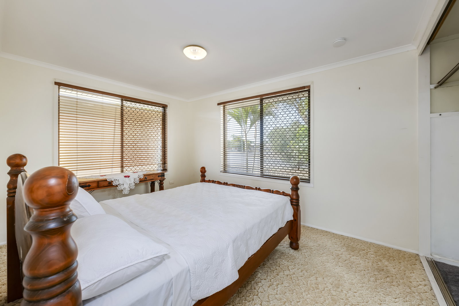 10 Thomas Thomsen Drive, Thabeban  QLD  4670